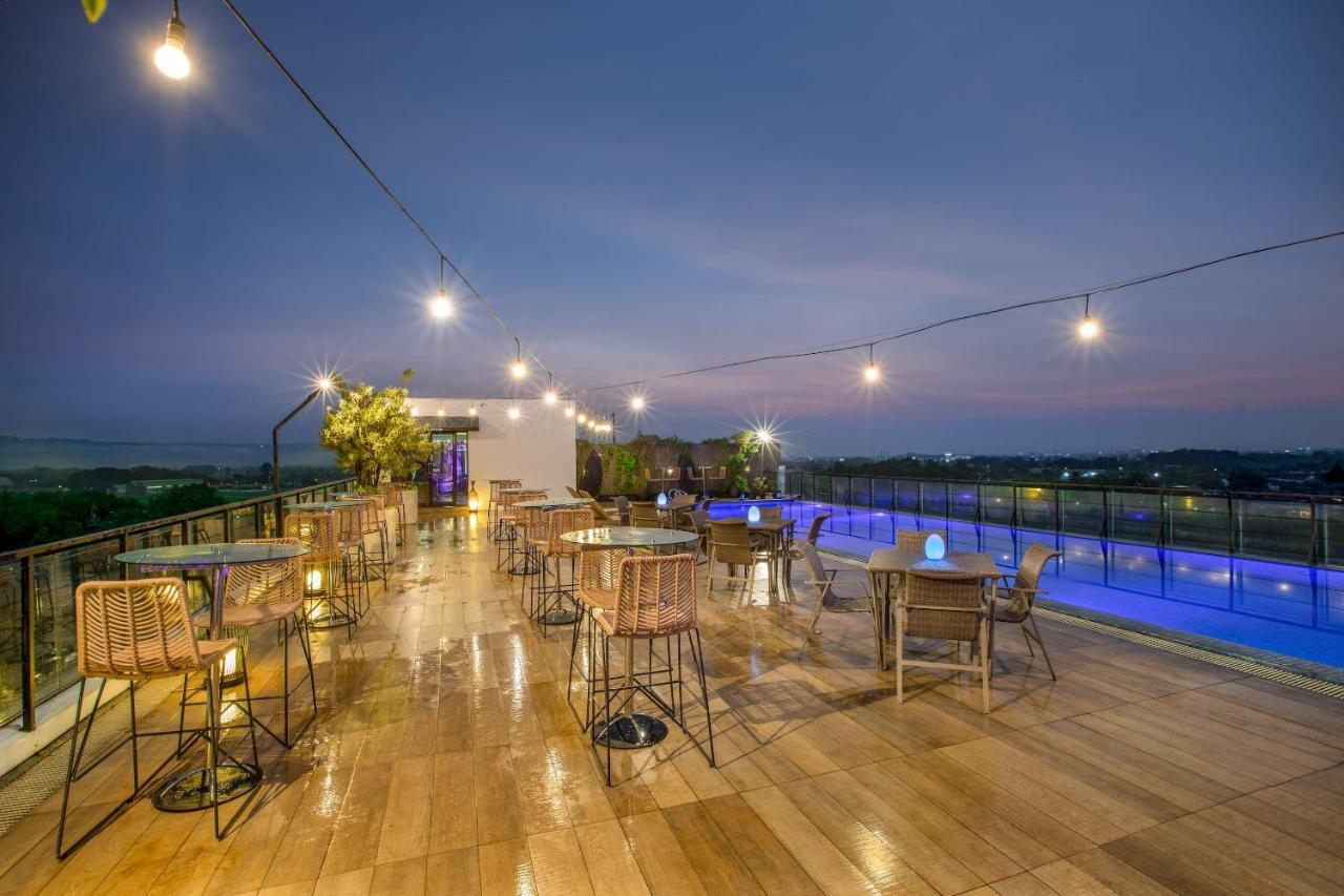 Satoria Hotel Yogyakarta - Chse Certified Maguwo Exterior photo
